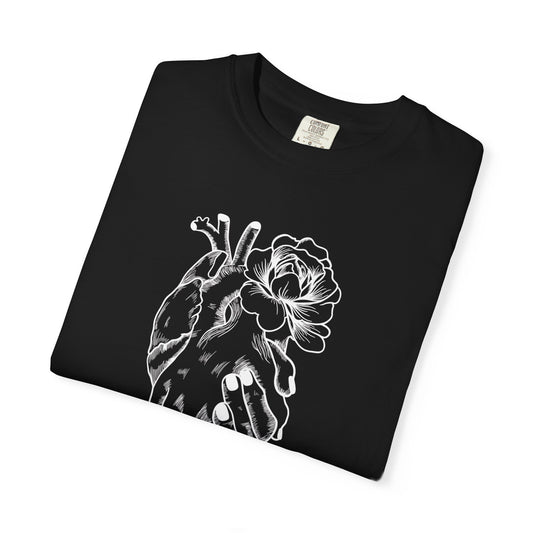 Abstract heart tee